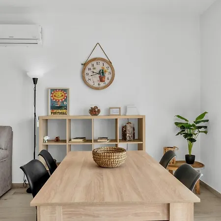 Surfer's Pitstop * Aljezur