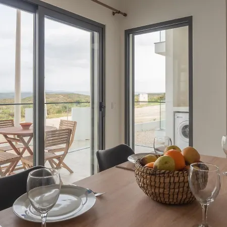 Surfer's Pitstop Apartment Aljezur
