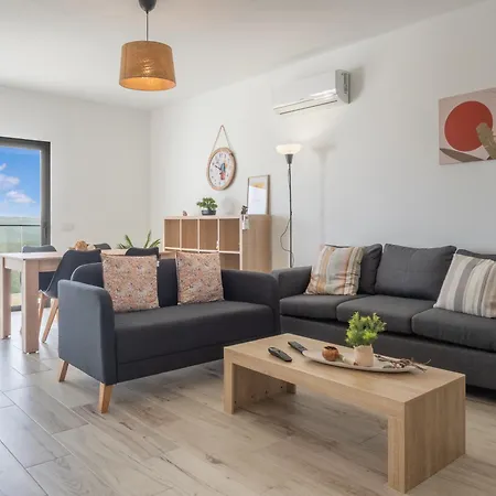 Surfer's Pitstop * Aljezur